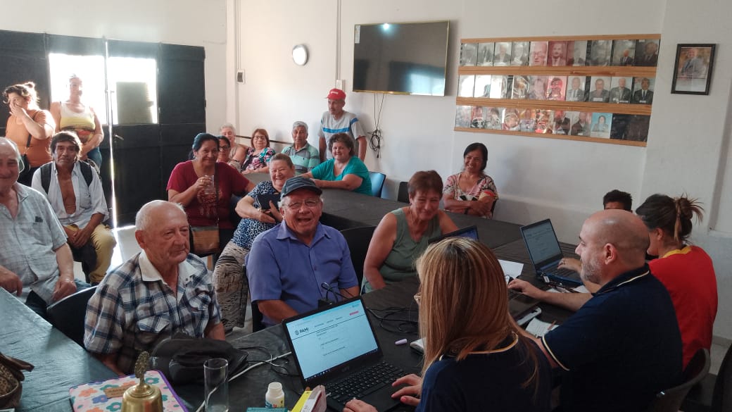 Gestión solidaria de trámites de medicamentos para afiliados a PAMI